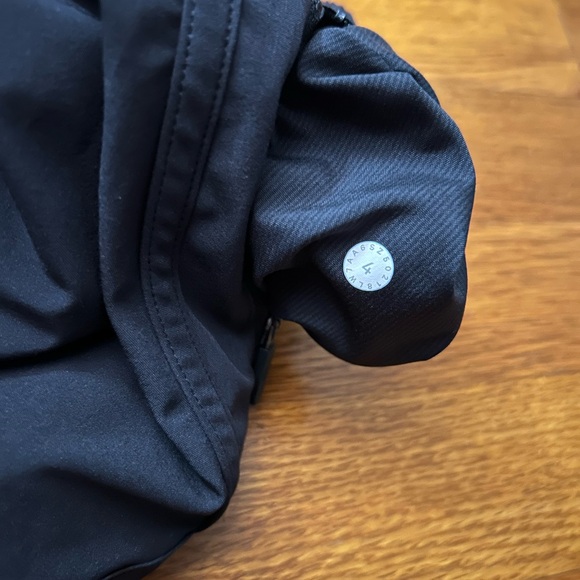 Lululemon Tracker Short V | *4” Inseam | SIZE 4 | Black - Picture 12 of 12